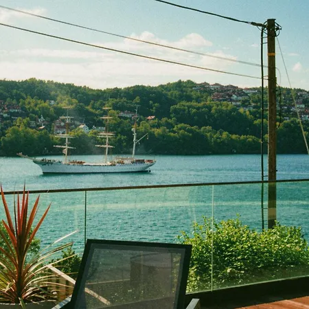 Panoramic With Pool, Spa, And Sea View In Bergen
